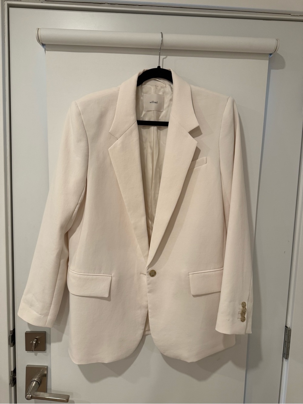 Wilfred Suit Off-White Single-Breasted Blazer with Gold Buttons and pants.
